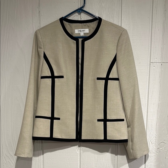 Jones Studio Jackets & Blazers - Jones Studio Tan-Black Blazer